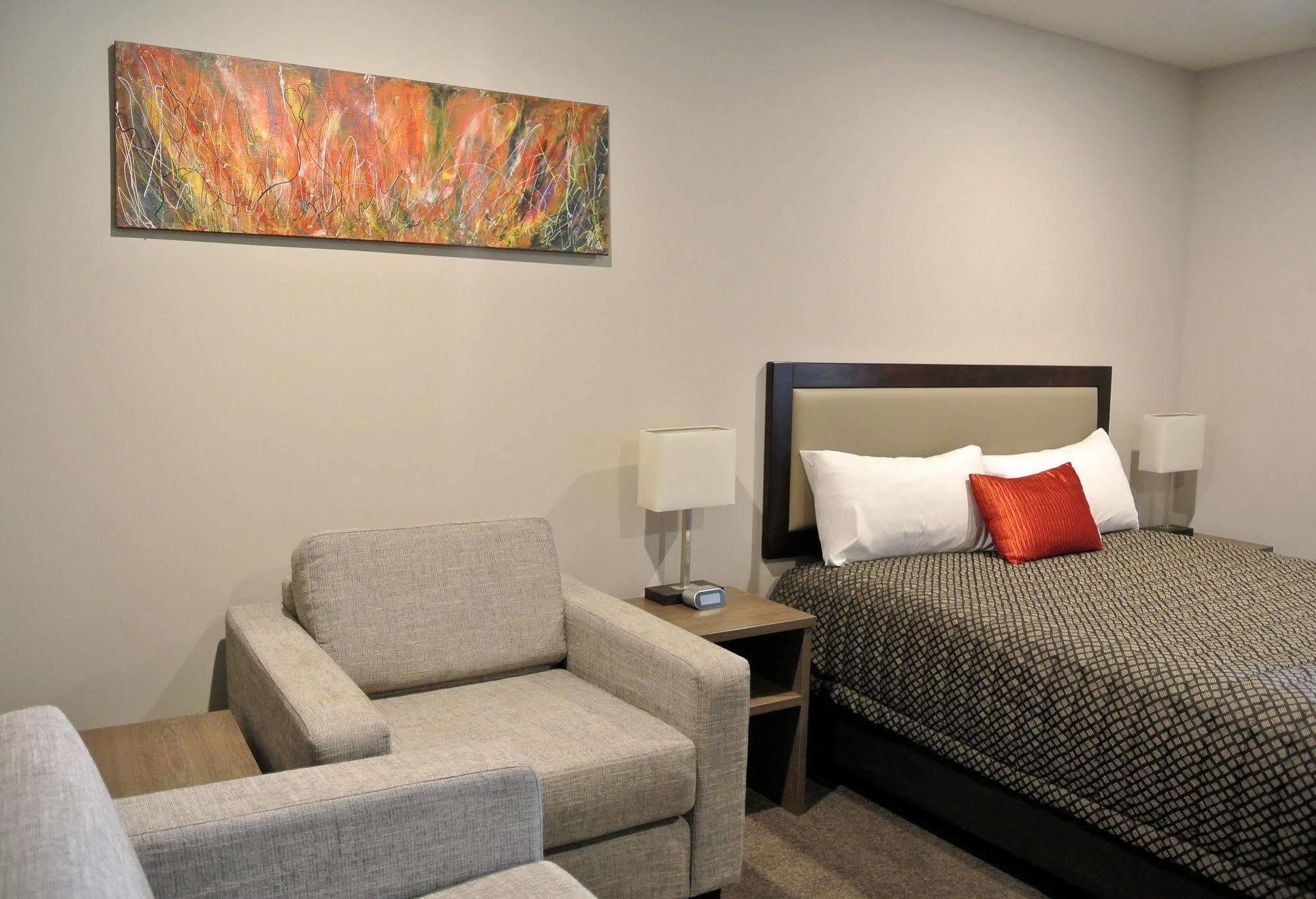 Oxford Village Motels エクステリア 写真